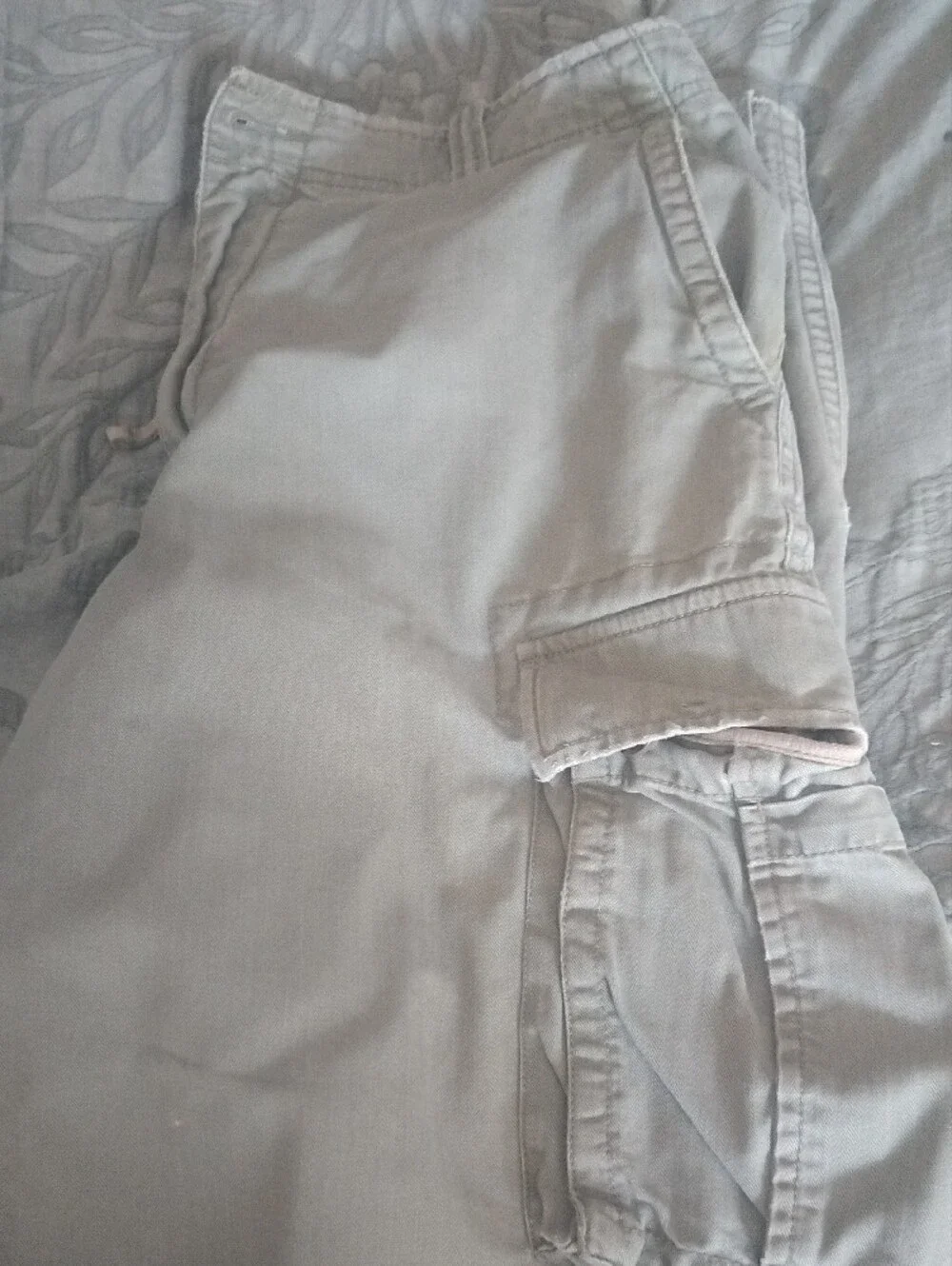 J.Crew Men’s Cargo Pants in Olive